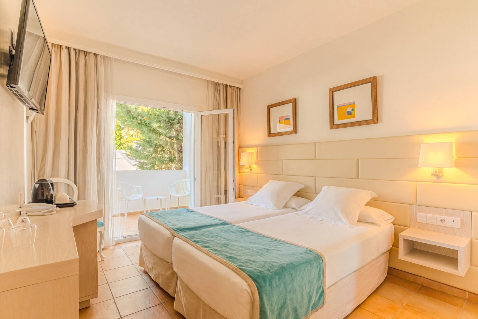 Galería - Hotel Cala D'or Galería - Hotel Cala D'or